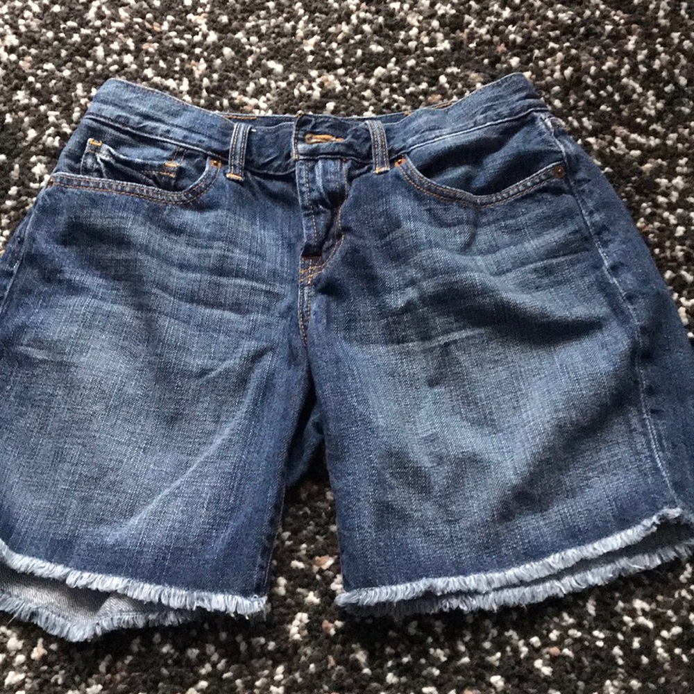 Cropped lucky brand shorts.
